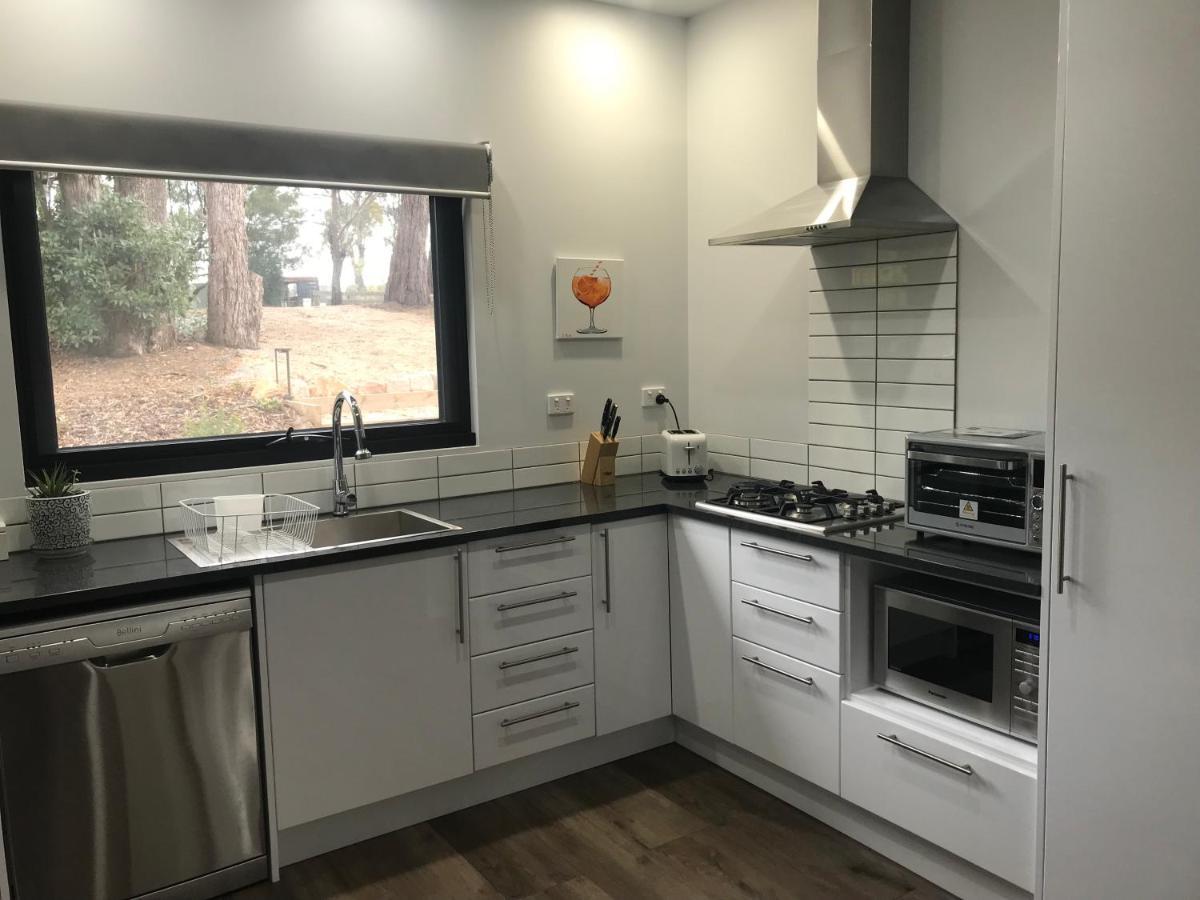 Gillys Guesthouse Мейтанґ Екстер'єр фото